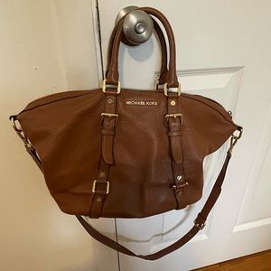 Brown leather Michael Kors shoulder purse